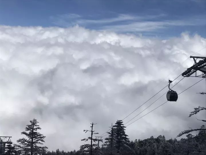 螺髻山航拍视频_螺髻山山脚海拔有多高_螺髻山旅游攻略