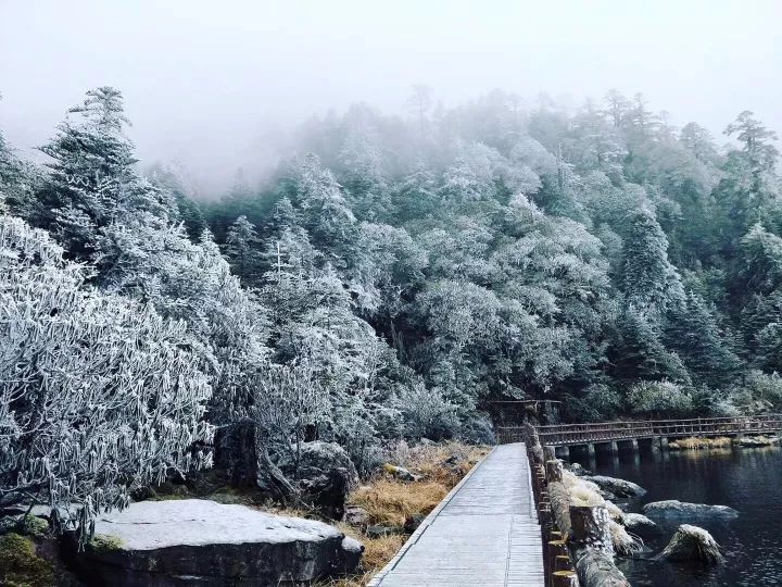 螺髻山航拍视频_螺髻山山脚海拔有多高_螺髻山旅游攻略