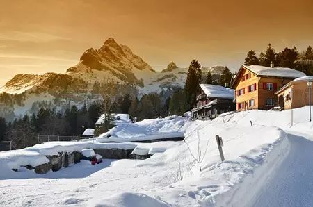 阿尔卑斯山旅游准备衣服攻略_去阿尔卑斯山脉旅行多少钱_阿尔卑斯山旅行