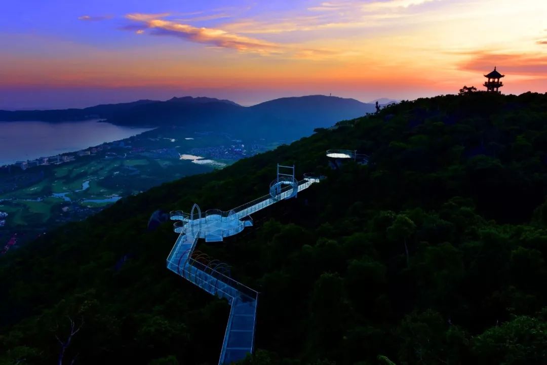 海南东线旅游景点_海南攻略东线旅游景点_海南东线旅游攻略