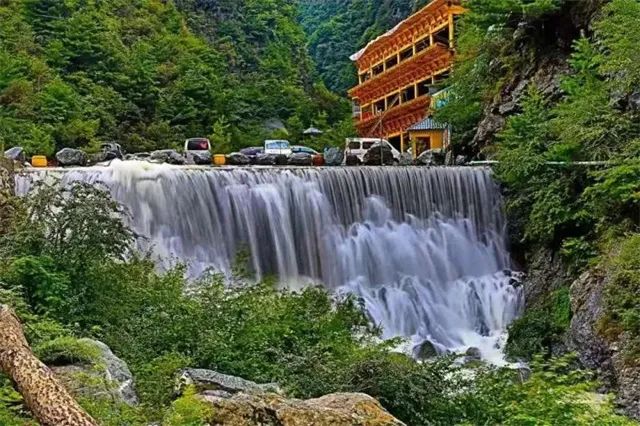 临夏旅游景点攻略_临夏旅游 攻略_临夏旅游路线