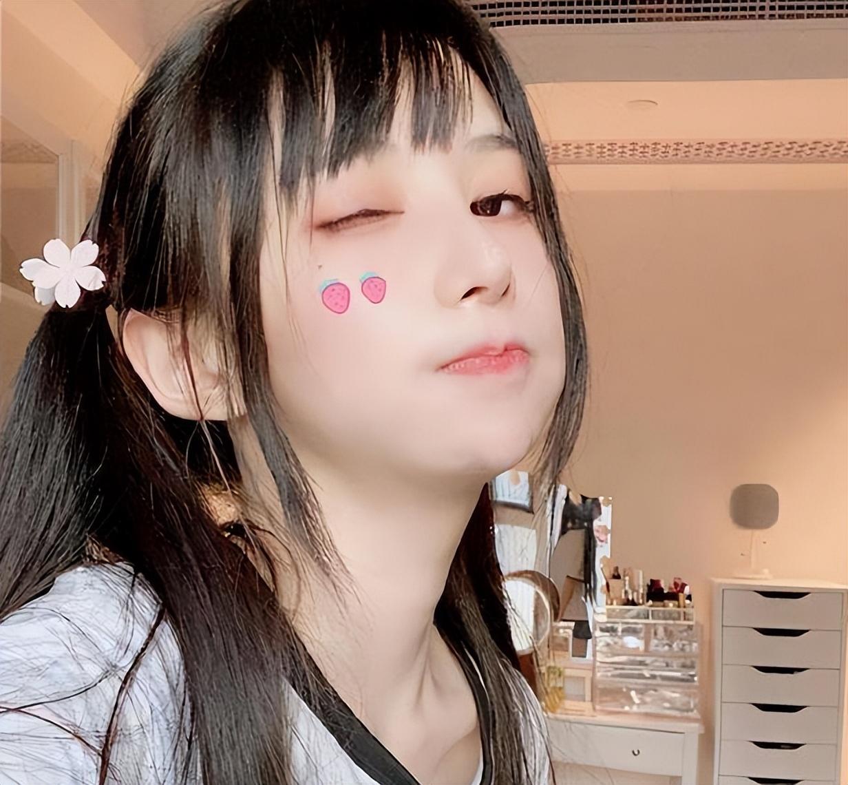 不穿衣服和裤子四年级美女_不穿衣服和裤子四年级美女_不穿衣服和裤子四年级美女