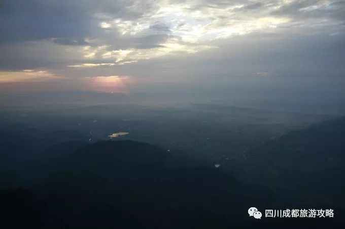 峨眉山天景区天气预报_峨眉山风景名胜区天气预报_峨眉山2天旅游攻略