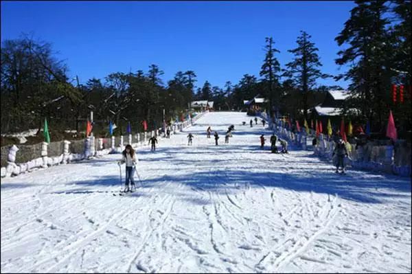 峨眉山2天旅游攻略_攻略峨眉旅游山天气怎么样_峨眉山风景名胜区天气预报