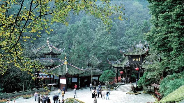 攻略峨眉老年旅游山人的路线_峨眉山老年人门票多少_峨眉山老年人旅游攻略