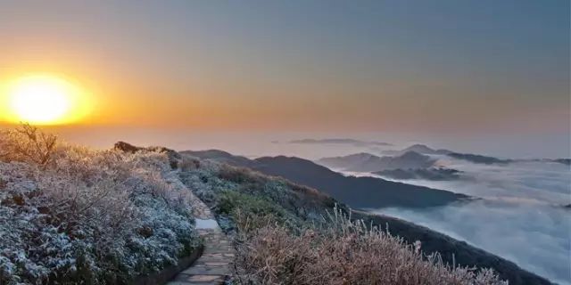 贵阳到镇远一日游_贵阳到镇远旅游攻略_贵阳到镇远途中有什么景点