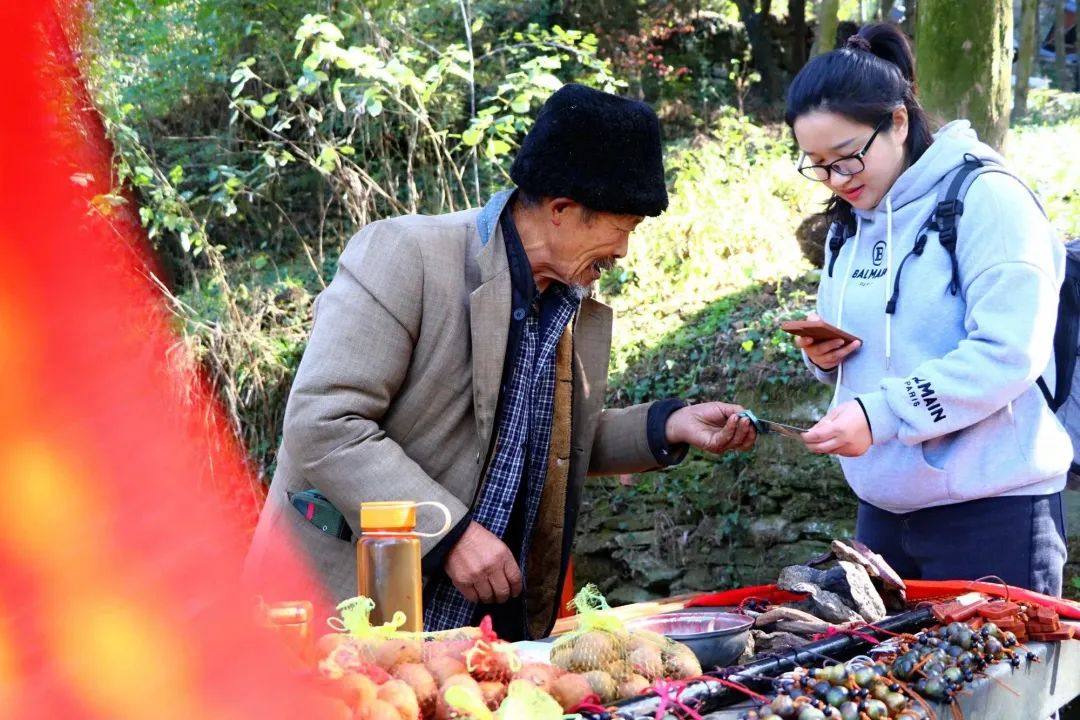 冬季武当山自助游攻略_武当山冬天旅游攻略_冬季武当山景色