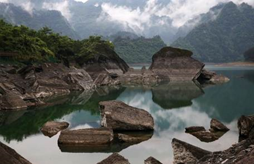 打卡汶川地震遗址_汶川地震遗址旅游攻略_汶川地震遗留景点