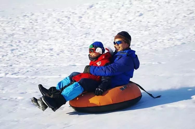 去雪乡穿啥_去雪乡要穿什么鞋子_雪乡旅游 穿衣 攻略