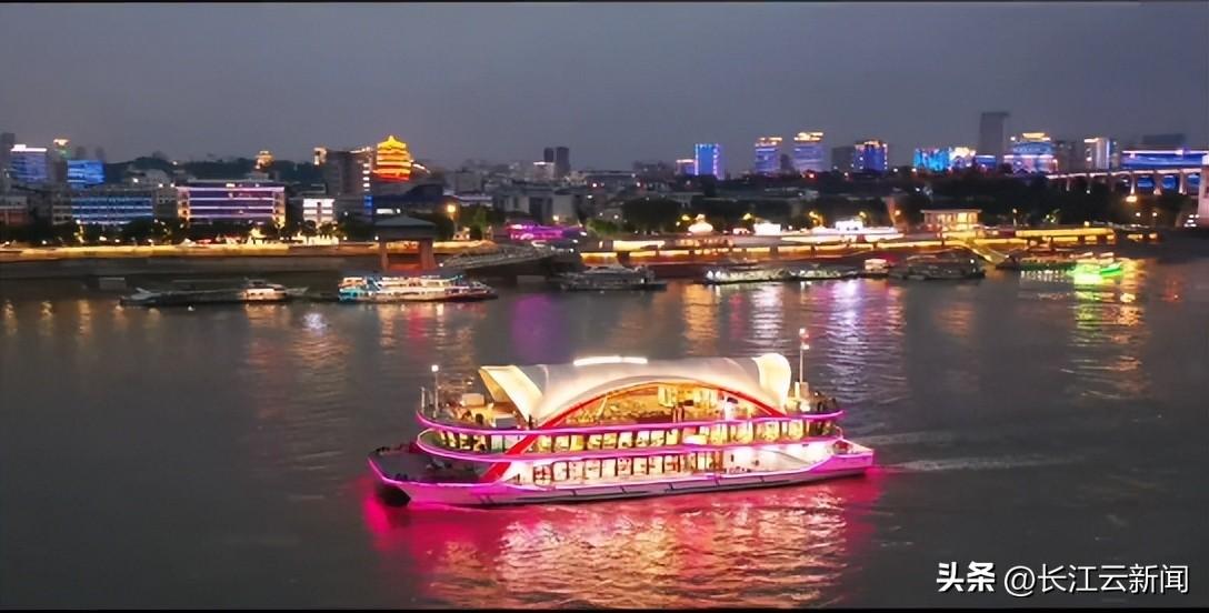 国庆期间旅游攻略_国内国庆旅游攻略_国庆旅游攻略路线