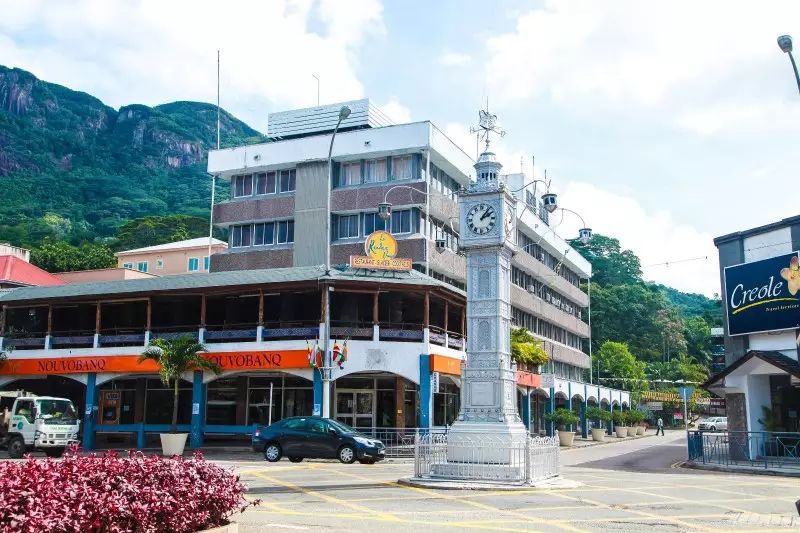 塞舌尔群岛旅游攻略_塞舌尔群岛地理位置_塞舌尔群岛旅游价格