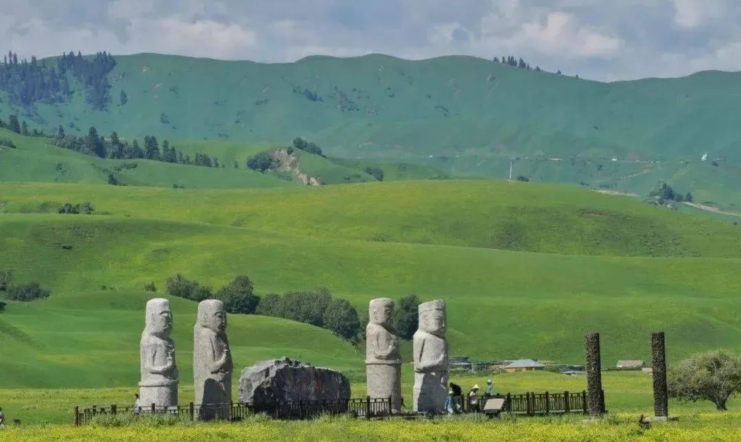 伊犁草原门票_伊犁草原旅游最佳时间_伊犁草原旅游攻略