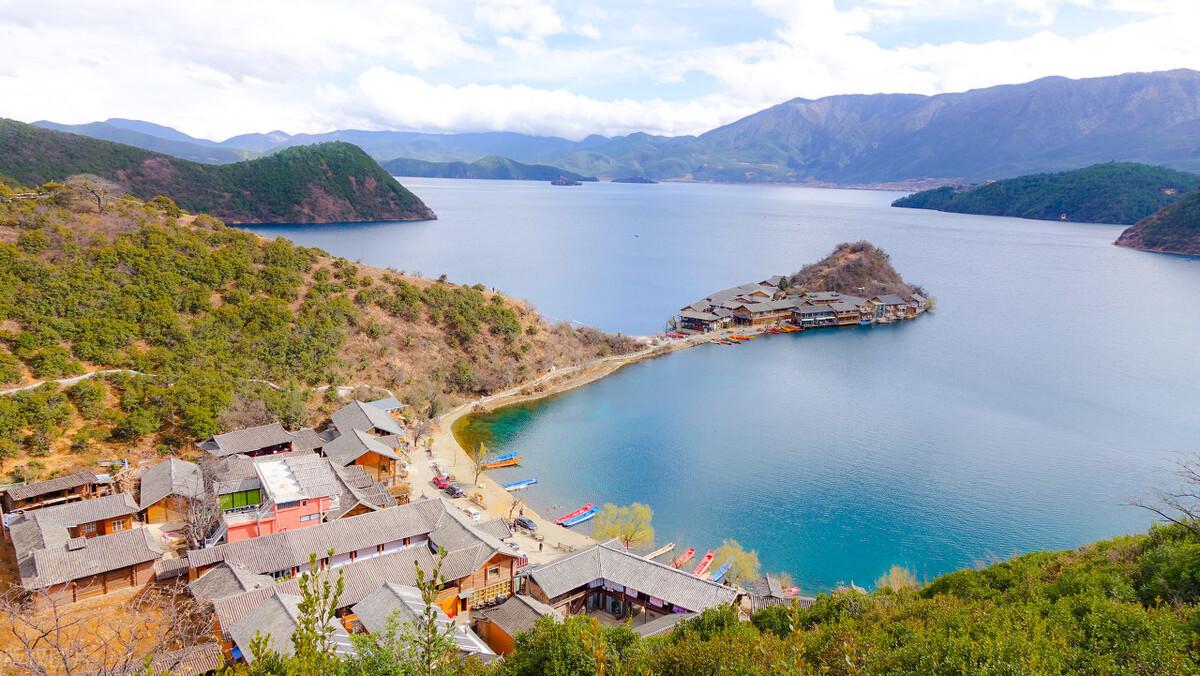 泸沽湖至稻城路况如何_泸沽湖到稻城路线_稻城到泸沽湖旅游攻略