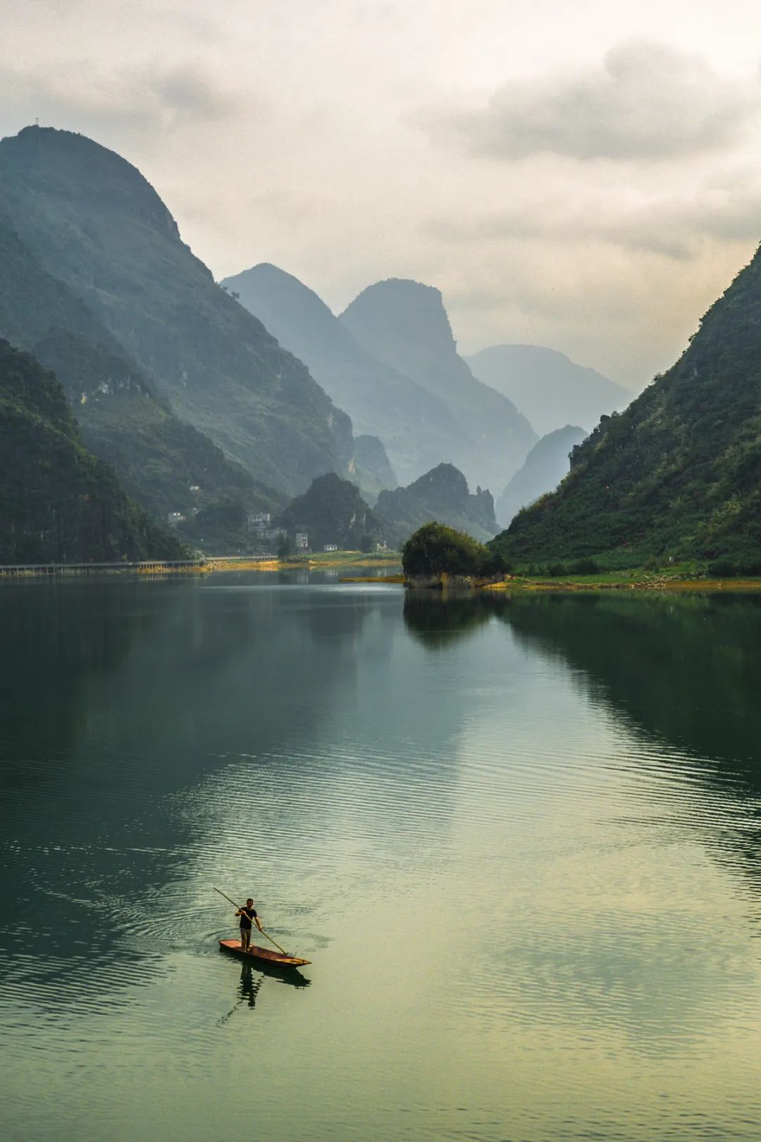 游览德天瀑布_自驾德天瀑布旅游攻略_德天瀑布旅游团