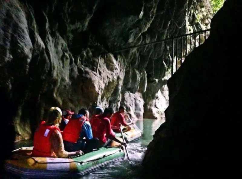 自驾德天瀑布旅游攻略_德天瀑布旅游团_游览德天瀑布