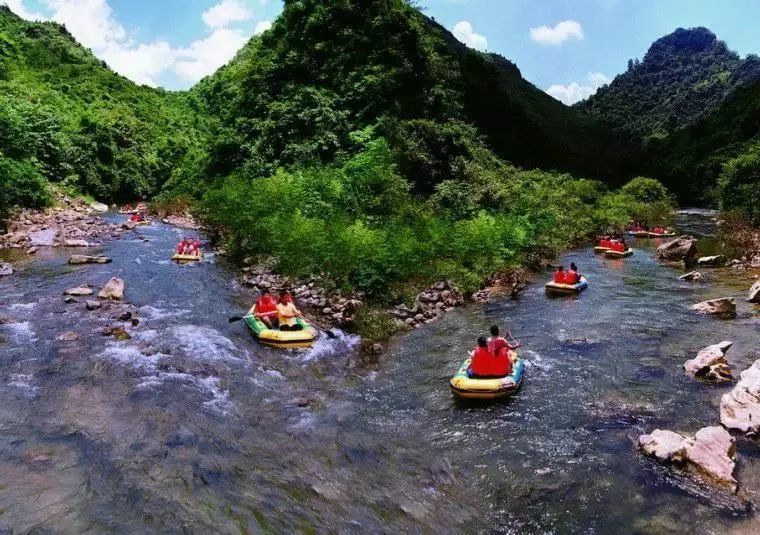 自驾德天瀑布旅游攻略_德天瀑布旅游团_游览德天瀑布