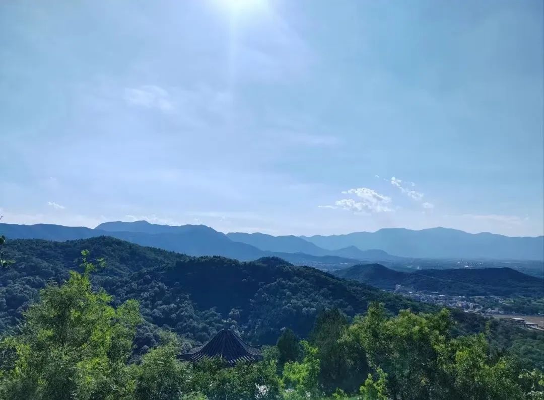 北京凤凰岭旅游攻略_凤凰岭在北京哪里_北京凤凰岭景区