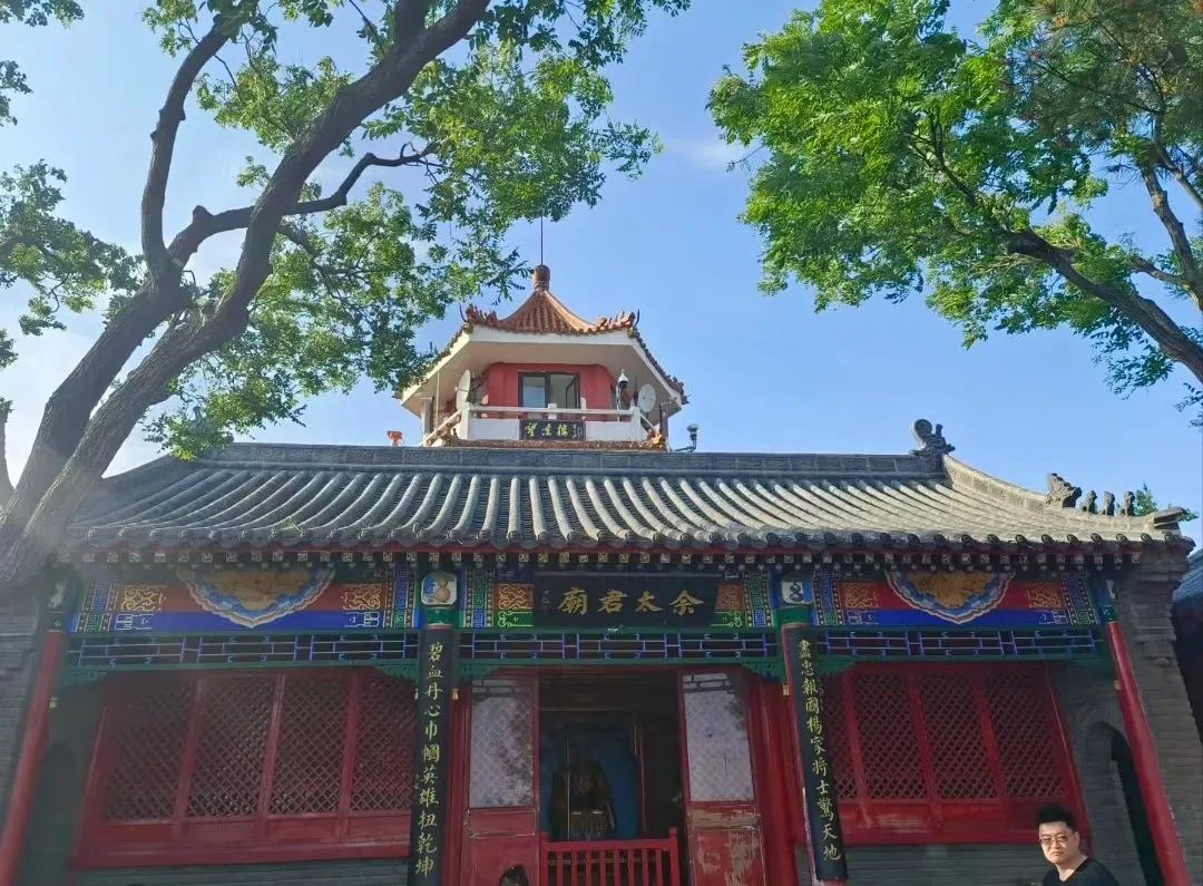 北京凤凰岭旅游攻略_北京凤凰岭景区_凤凰岭在北京哪里