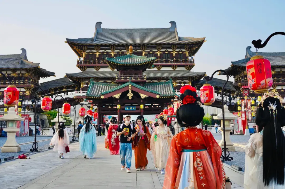 南宁攻略横店旅游去哪里玩_南宁有横店吗_南宁去横店旅游攻略