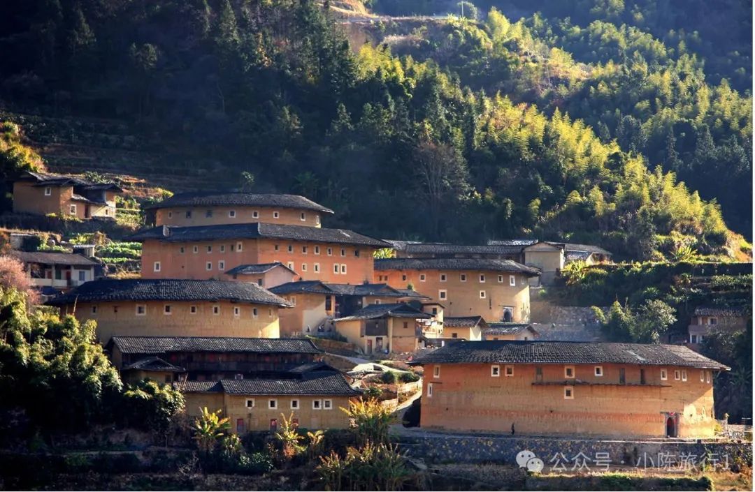 龙岩出发土楼一日游_福建龙岩土楼旅游_龙岩土楼旅游攻略