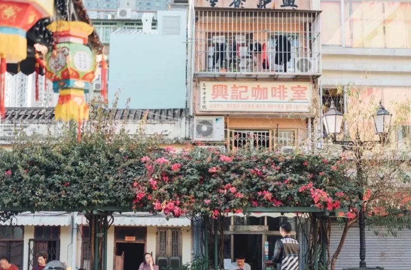 拉萨到成都景点_成都到拉萨旅游攻略_拉萨攻略成都旅游到哪个机场