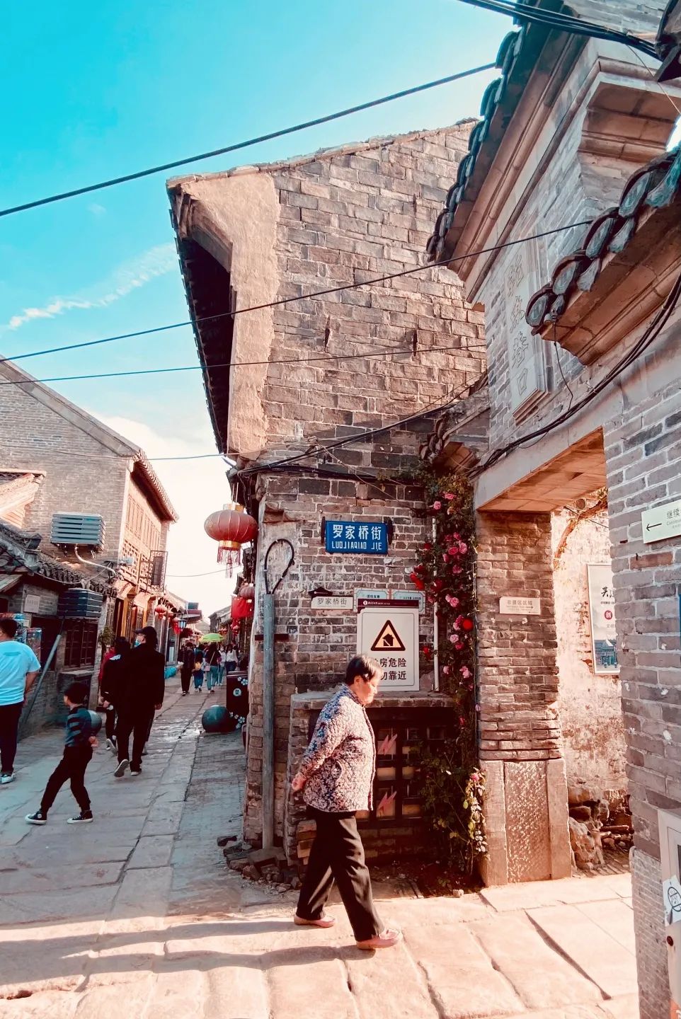 拉萨攻略成都旅游到哪个机场_拉萨到成都景点_成都到拉萨旅游攻略