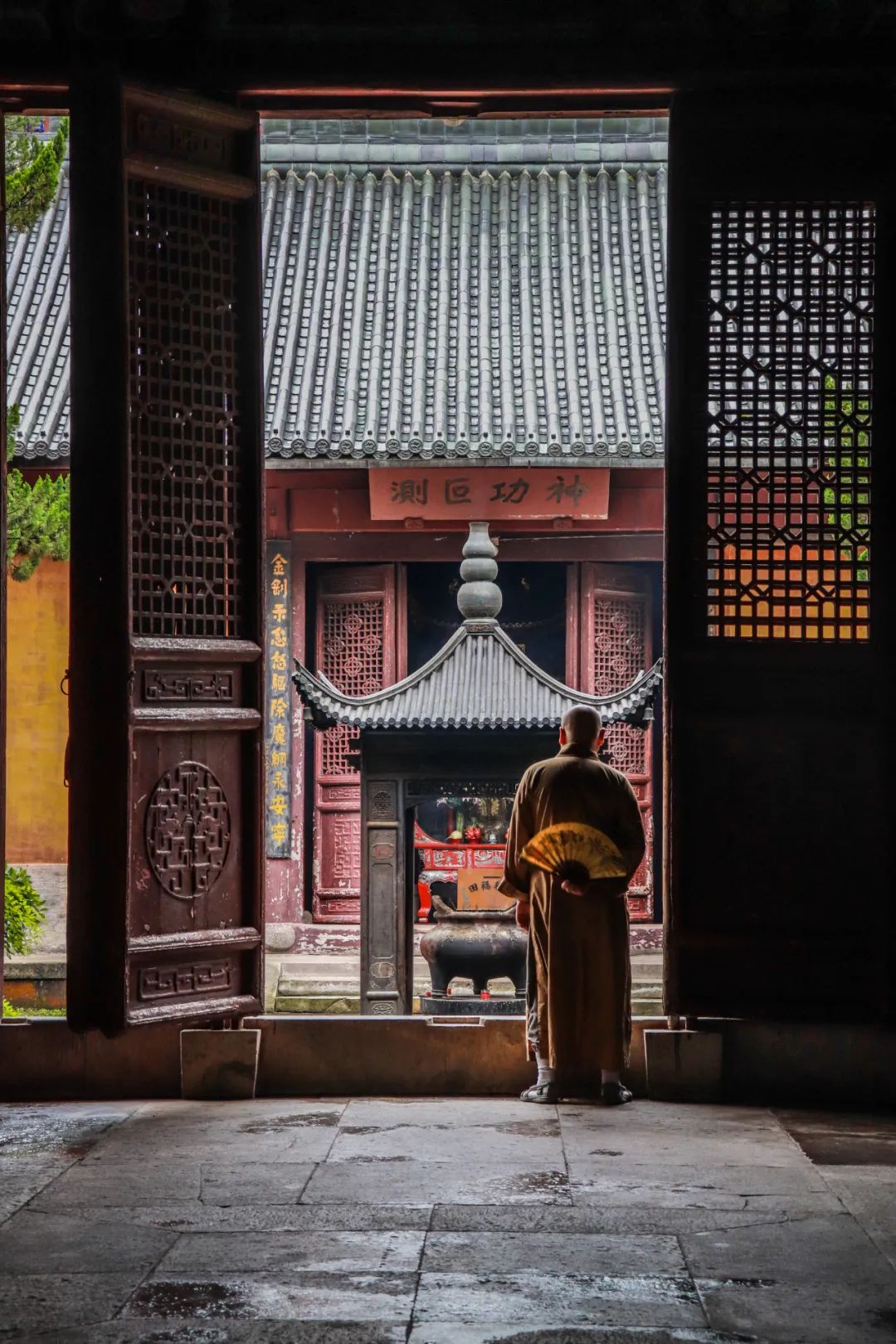 拉萨到成都景点_拉萨攻略成都旅游到哪个机场_成都到拉萨旅游攻略