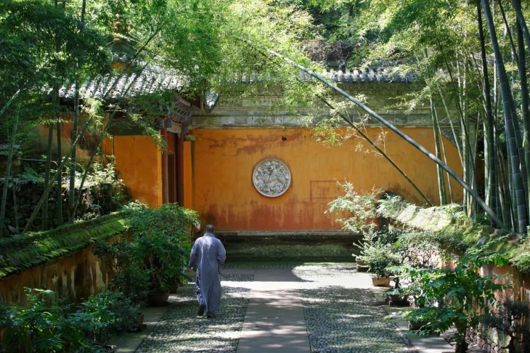 拉萨攻略成都旅游到哪个机场_拉萨到成都景点_成都到拉萨旅游攻略