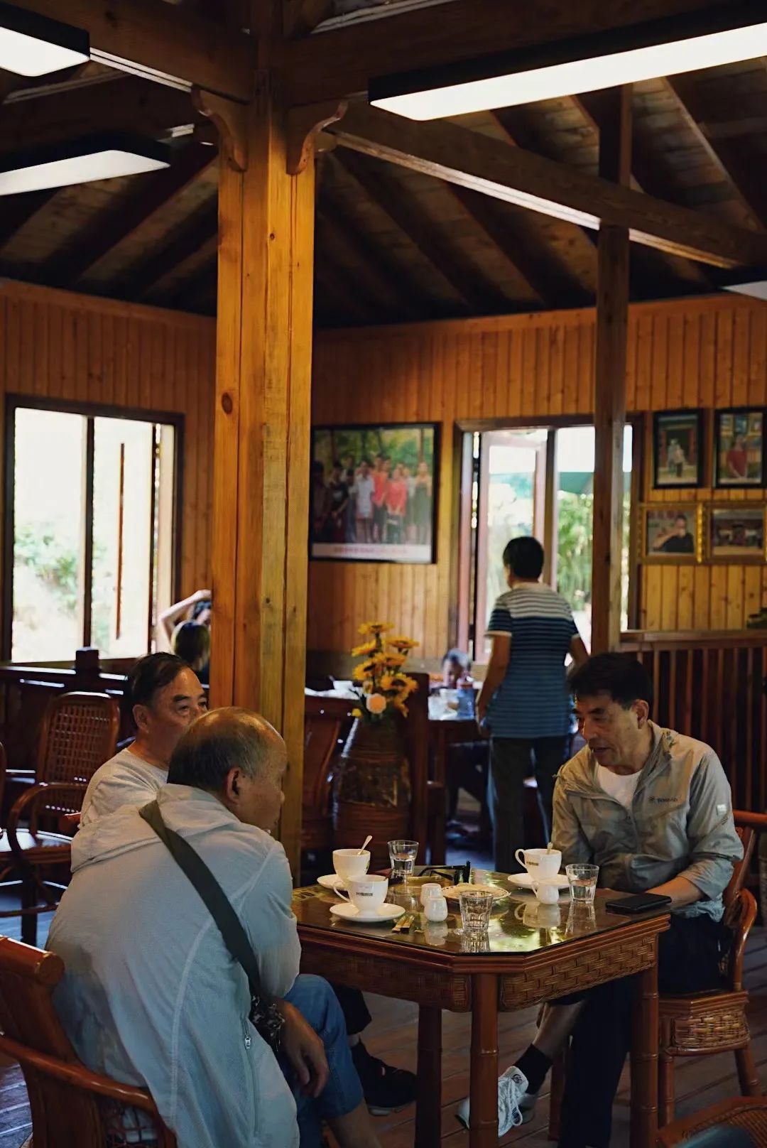 拉萨攻略成都旅游到哪个机场_拉萨到成都景点_成都到拉萨旅游攻略