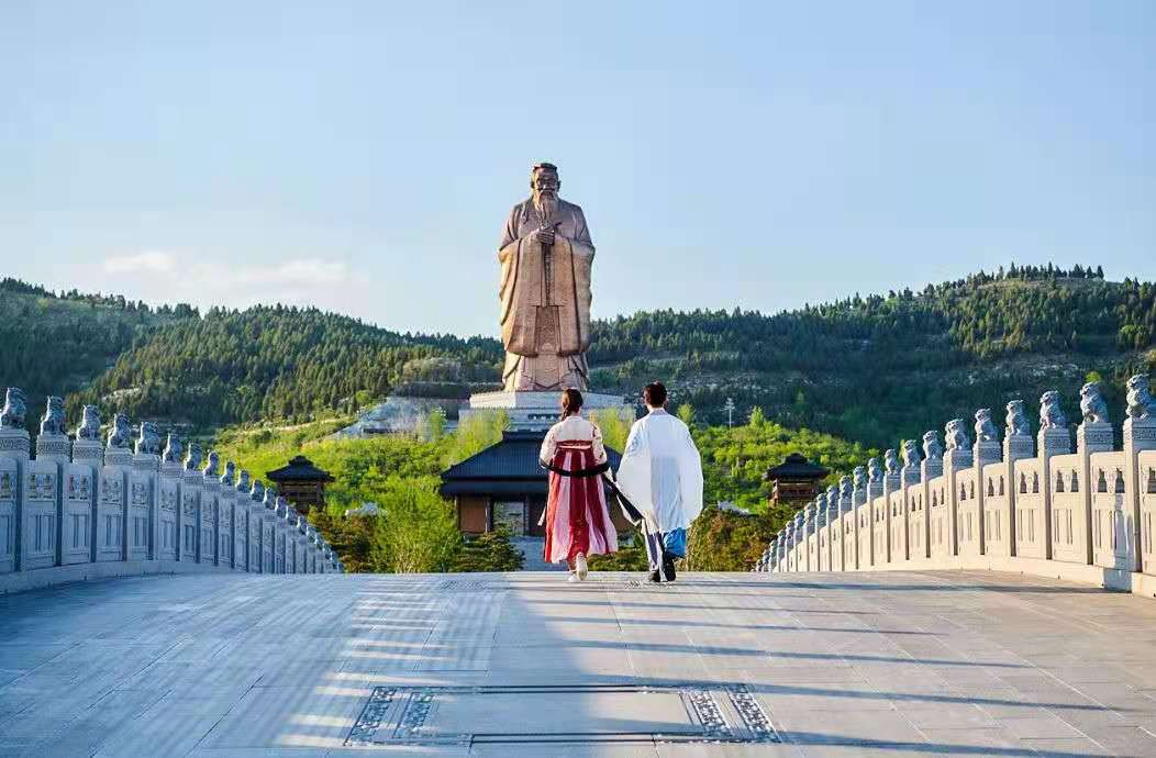 时尚男装搭配图片_时尚男士发型图片_时尚男