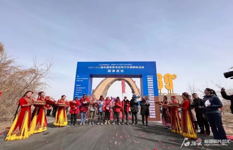 塔克拉玛干沙漠旅游攻略_塔克拉玛干沙漠旅游景点攻略_塔克拉玛干沙漠一日游