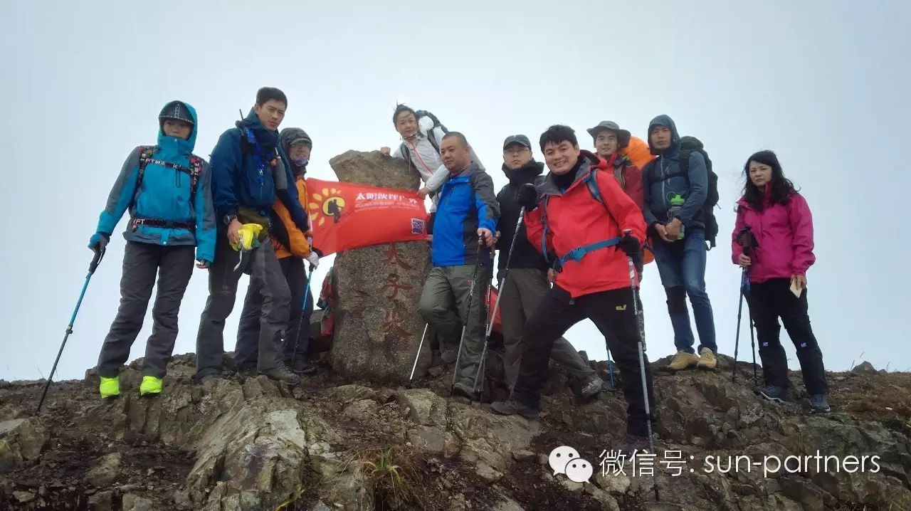 冬季攻略旅游牛背山路线_牛背山冬季旅游攻略_2020年牛背山攻略