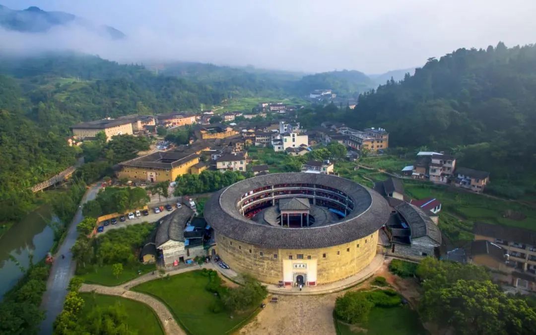 景点永定土楼_永定土楼旅游线路_永定土楼旅游攻略