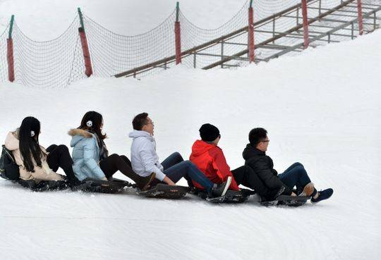 西岭雪山山门_西岭雪山旅游攻略11月_5.1西岭雪山