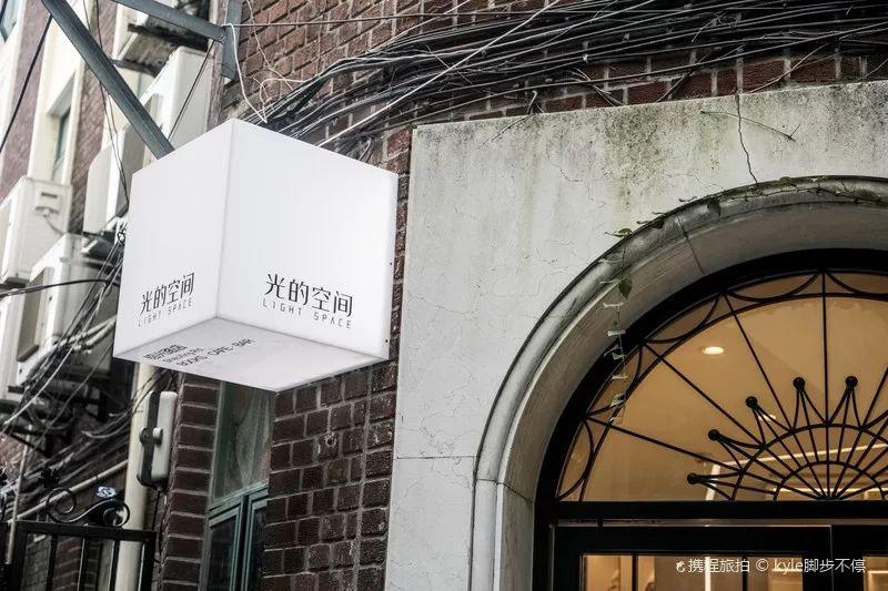 上海衡山路旅游攻略_上海的衡山路在哪个区_上海衡山路休闲街景点介绍