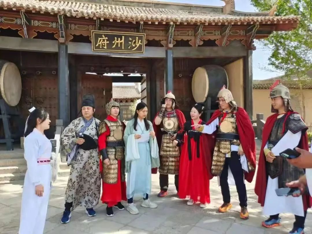 莫高窟攻略_莫高窟旅行攻略_十一莫高窟旅游攻略