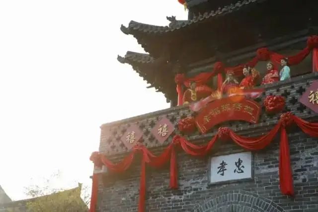 济南到台儿庄古城旅游攻略_济南去台儿庄古城到哪个火车站_台儿庄古城离济南多远