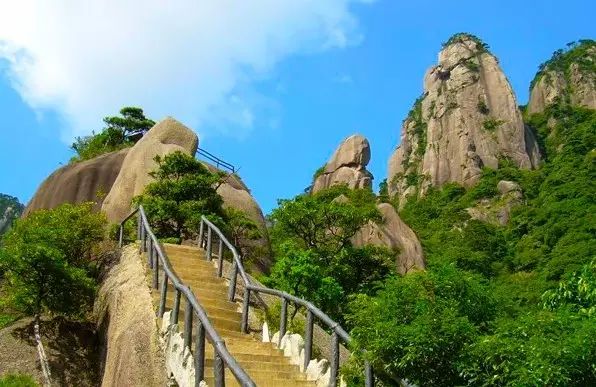 乘火车游三清山旅游攻略_三清山火车票_三清山火车