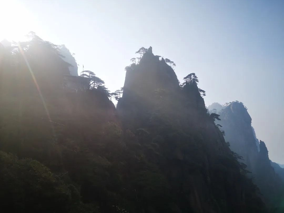 三清山有火车站时刻表_乘火车游三清山旅游攻略_三清山火车票