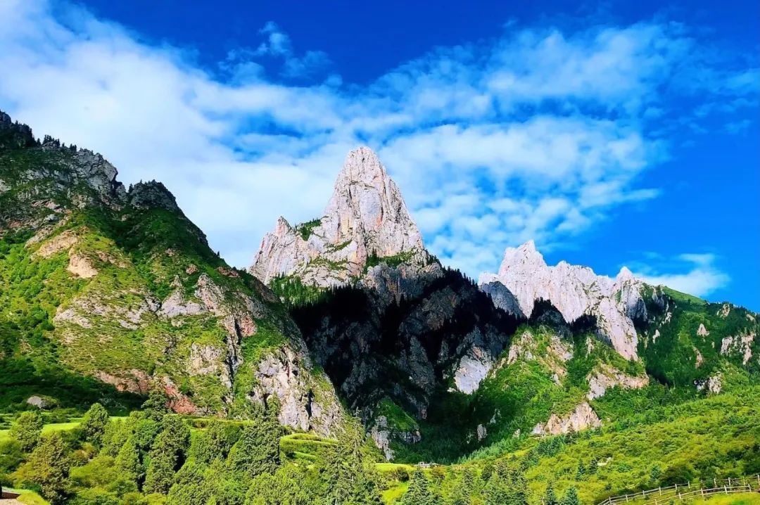 兰州至夏河路上有景点_兰州 夏河 旅游攻略_兰州夏河海拔多少米