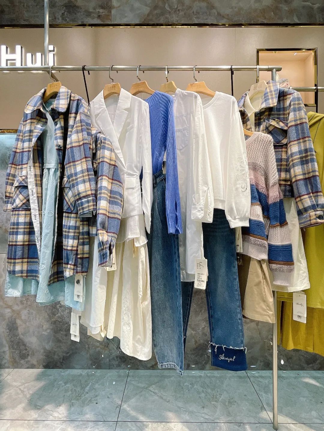 内裤批发内衣时尚店_内裤批发内衣时尚图片_时尚内衣内裤批发