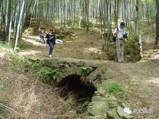 北仑白峰哪里好玩_攻略旅游北仑峰山路线_北仑九峰山旅游攻略