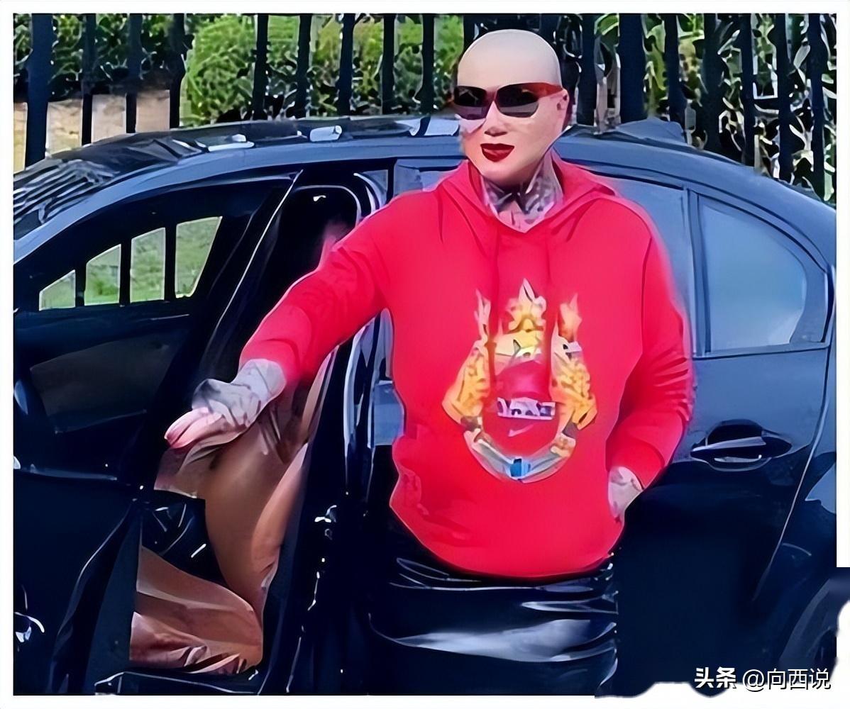 时尚女王服装店_女王新款服装实体店_女王服装时尚店地址