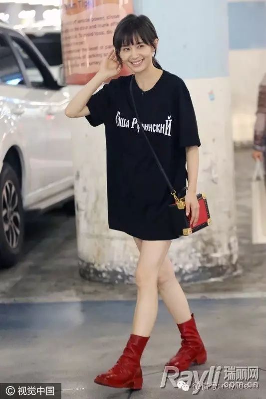 踝靴搭配什么裤子_踝靴搭配裙子_及踝靴时尚大片