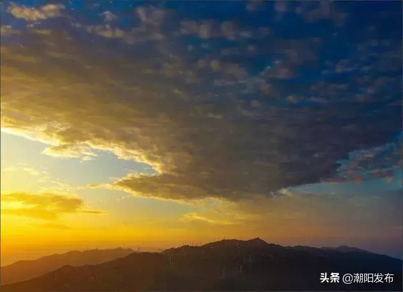 巴厘岛金沙滩在哪_巴厘岛金银岛旅游攻略_巴厘岛度假胜地