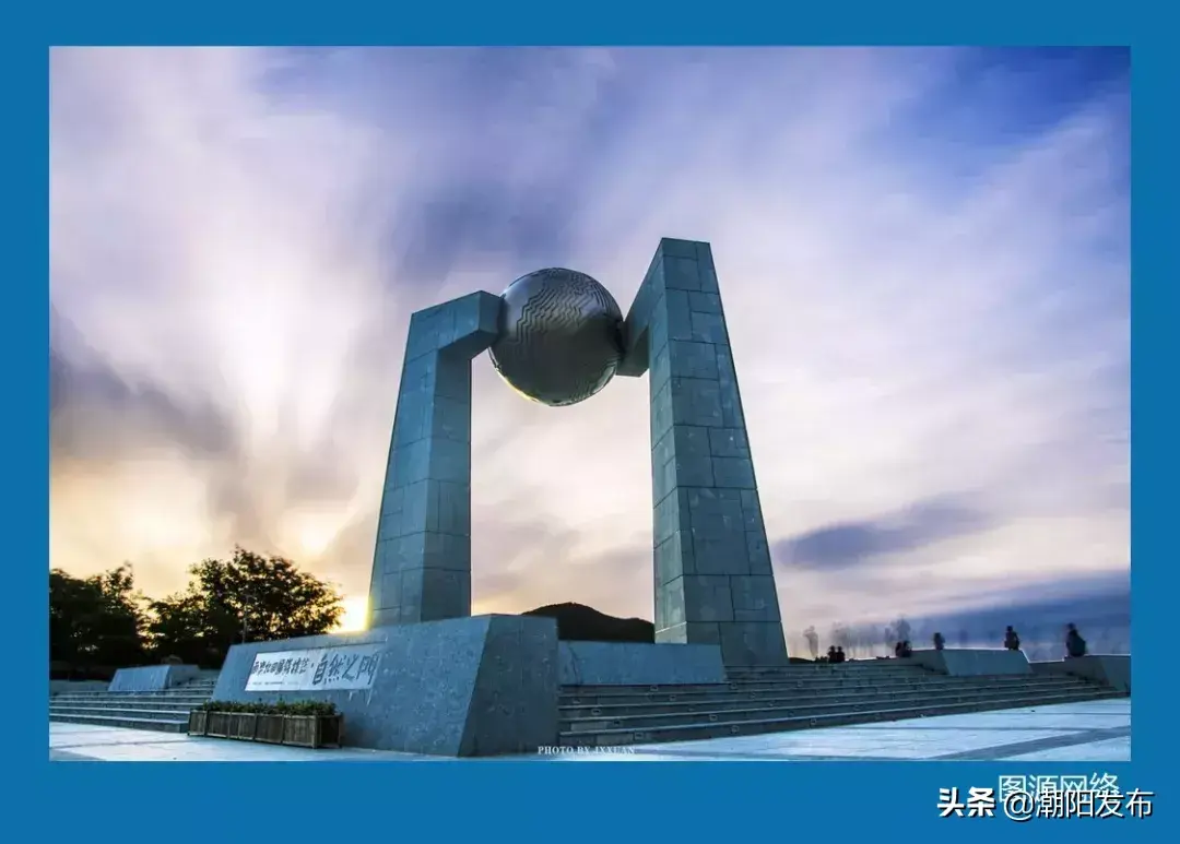 巴厘岛金银岛旅游攻略_巴厘岛度假胜地_巴厘岛金沙滩在哪