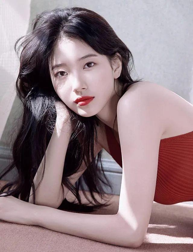 韩国明星时尚穿搭_明星时尚韩国女星是谁_韩国最时尚的女明星