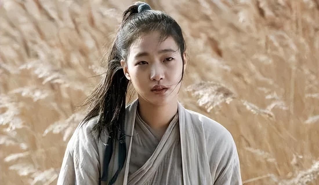 明星时尚韩国女星是谁_韩国最时尚的女明星_韩国明星时尚穿搭