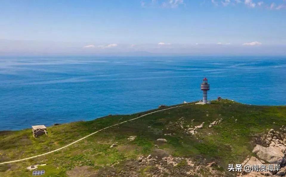 巴厘岛金银岛旅游攻略_巴厘岛度假胜地_巴厘岛金巴兰海滩图片