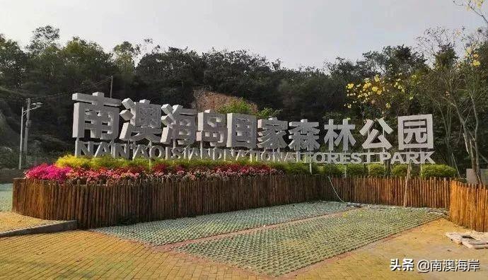 巴厘岛金银岛旅游攻略_巴厘岛度假胜地_巴厘岛金巴兰海滩图片